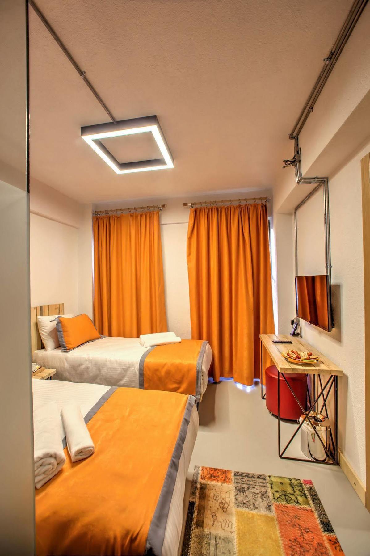 Vavien Hotel Istanbul Exterior photo